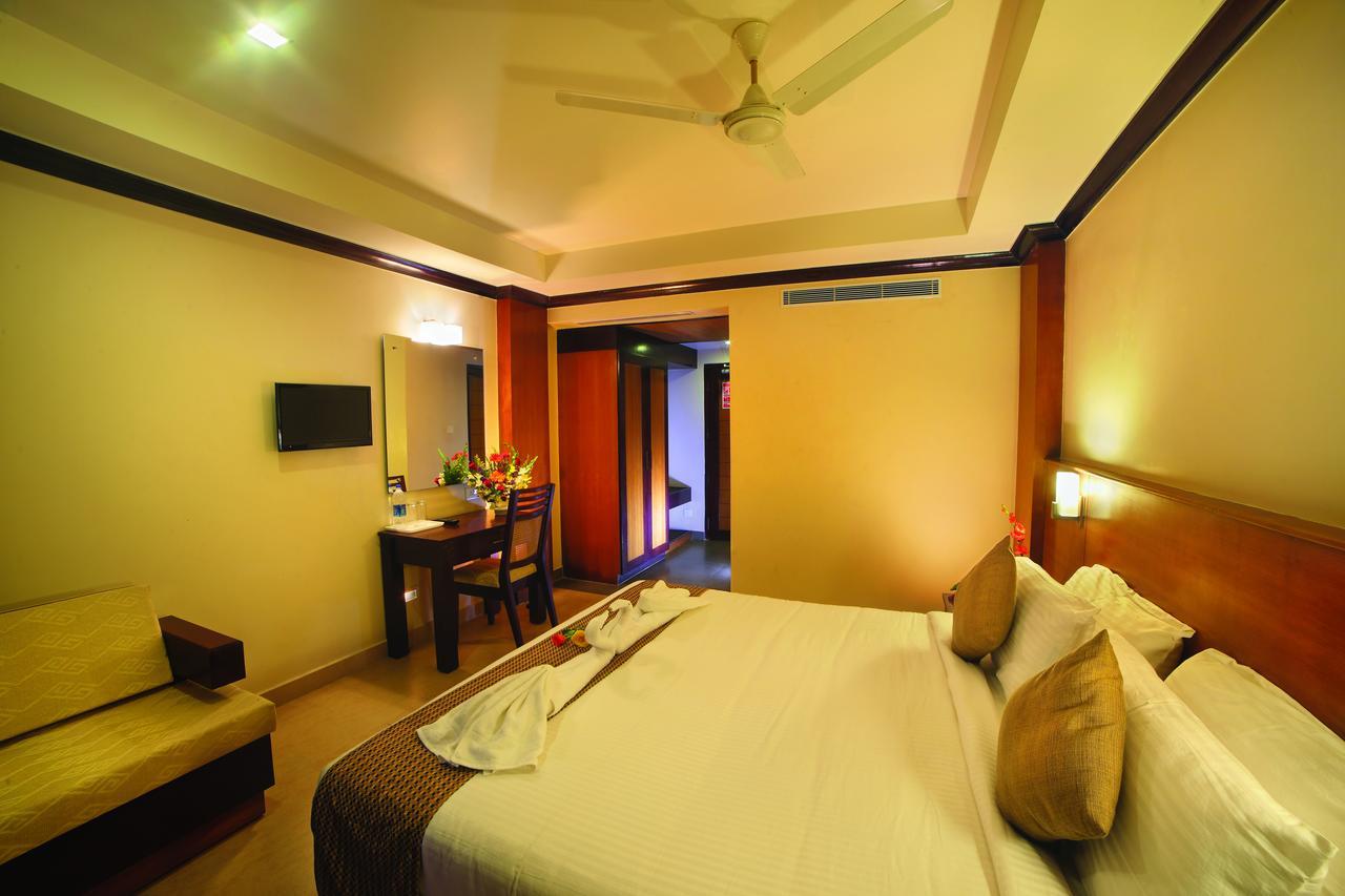 Hotel Zodiac Regency Kollam Eksteriør billede
