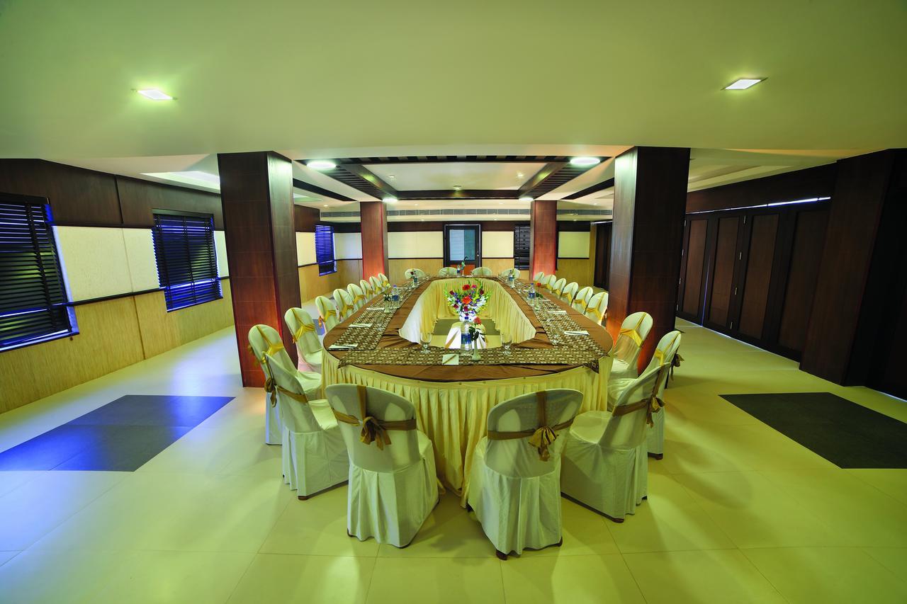 Hotel Zodiac Regency Kollam Eksteriør billede