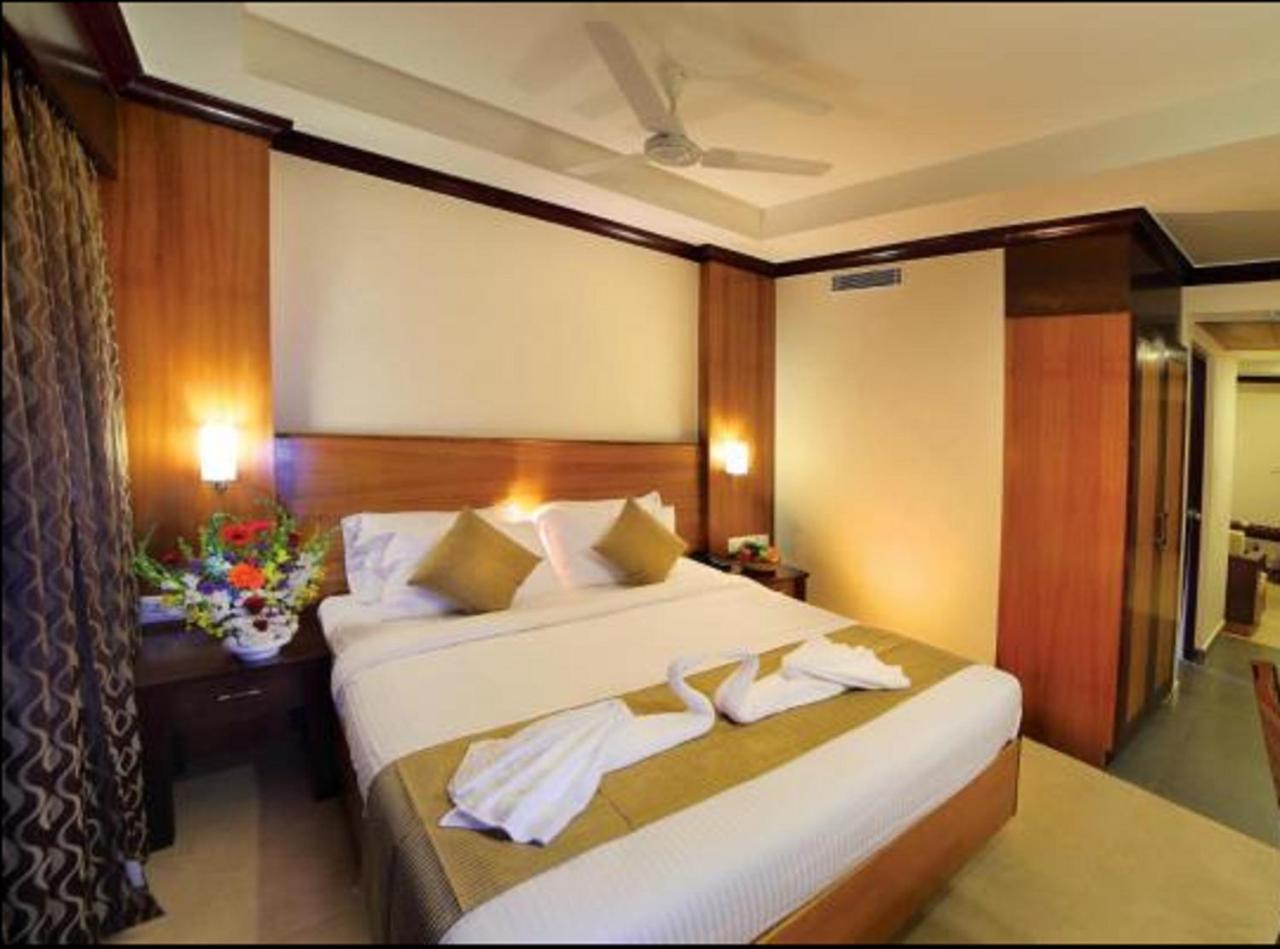 Hotel Zodiac Regency Kollam Eksteriør billede